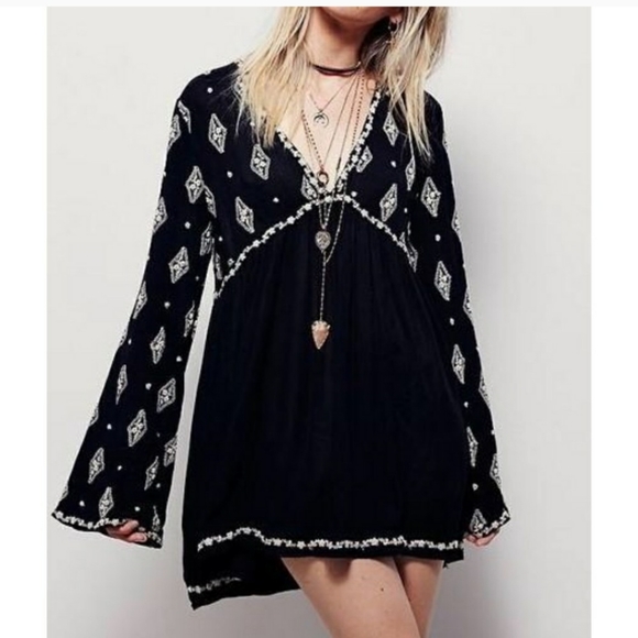 Free People Tops - Free People Diamond Embroidered tunic sz M